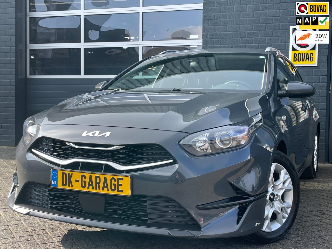 Kia Cee'd Sportswagon - Ceed 1.0 T-GDi DynamicLine|NIEUW MODEL|CARPLAY|STOEL-,STUURVERW|CAMERA|CRUISE|CLIMATE - AutoWereld.nl