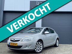 Opel Astra - 1.6 Cosmo / Navi / Lage kilometerstand