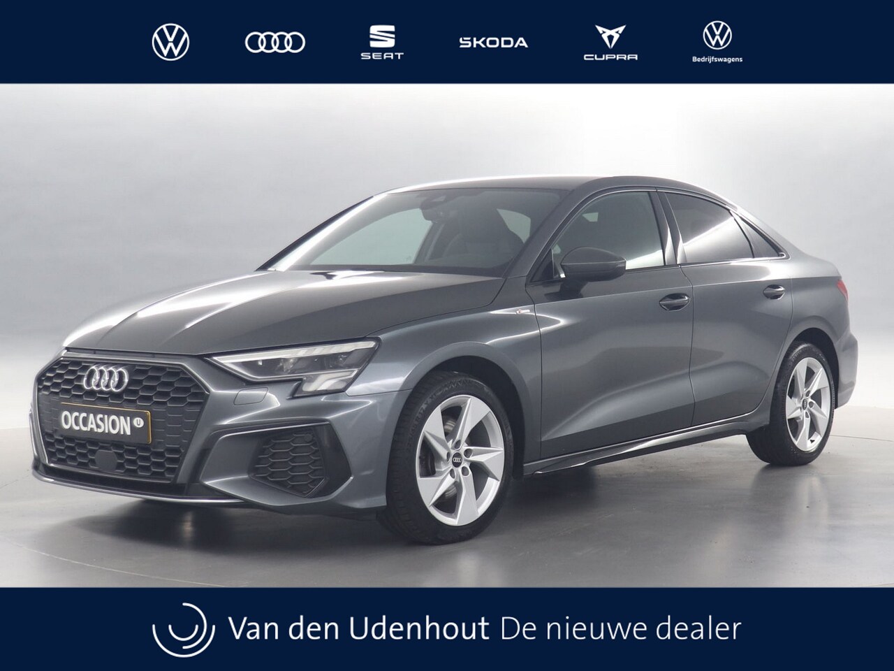 Audi A3 Limousine - 30 TFSI 110pk S Edition S-Tronic / Navigatie / LED / Stoelverwarming / Parkeersensoren - AutoWereld.nl