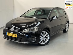 Volkswagen Golf - 1.4 TSI Highline / Xenon / Navi / Stoelverwarming