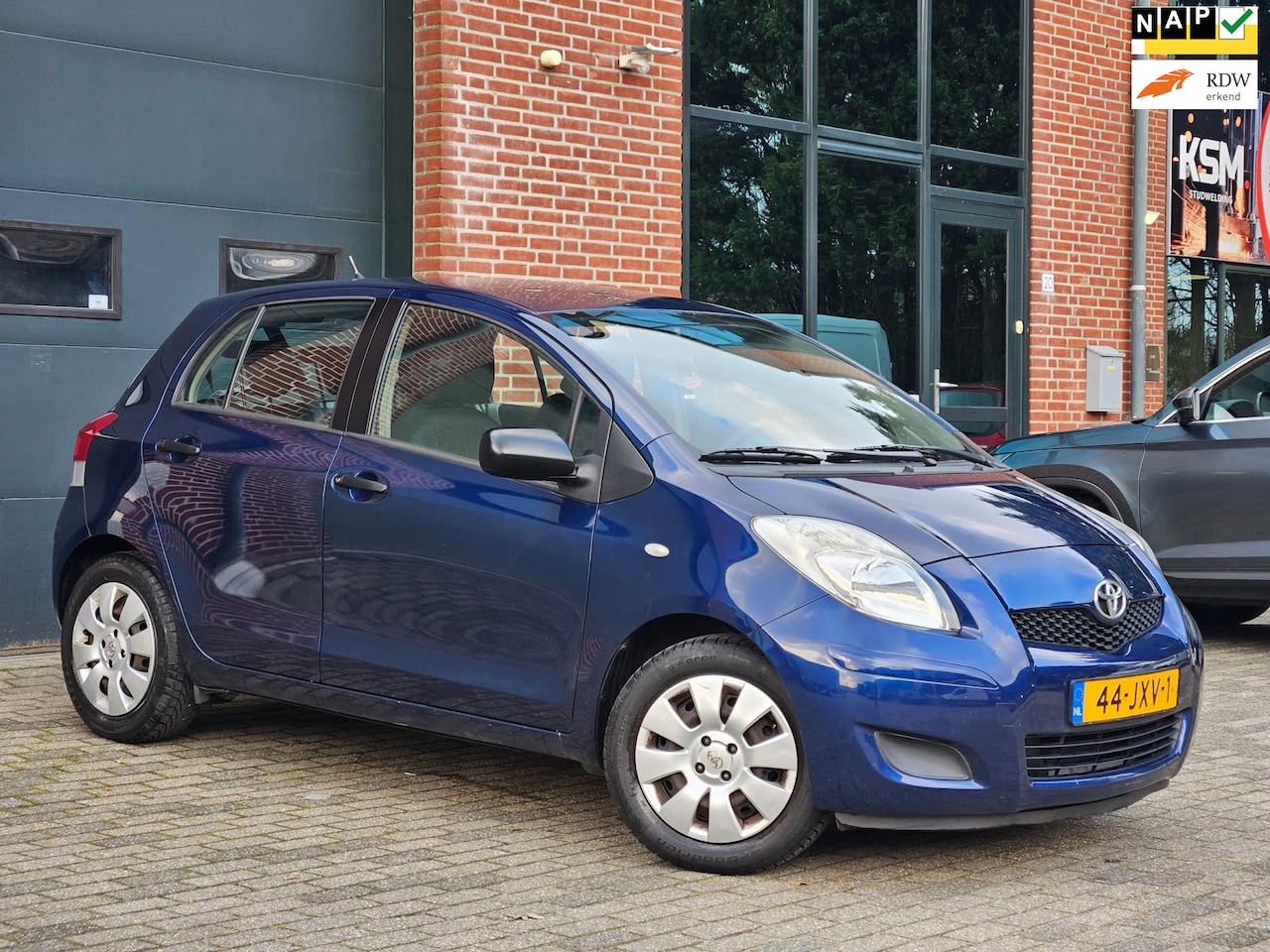 Toyota Yaris - 1.3 VVTi Comfort Airco|Trekhaak|Elekt Pakket|Nap|Boekjes - AutoWereld.nl