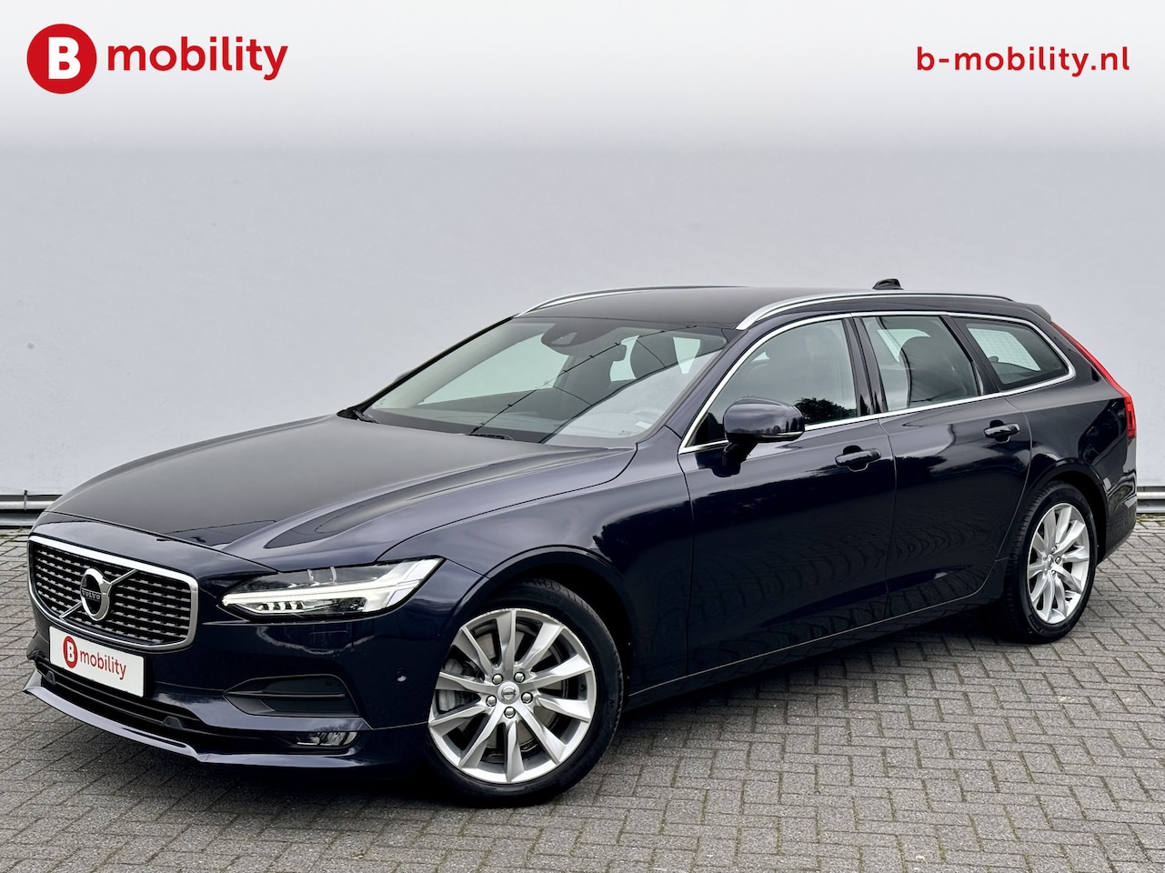 Volvo V90 - 2.0 T5 255PK Momentum Automaat | Adaptive Cruise Control | BLIS | Leer | Stoelverwarming | - AutoWereld.nl