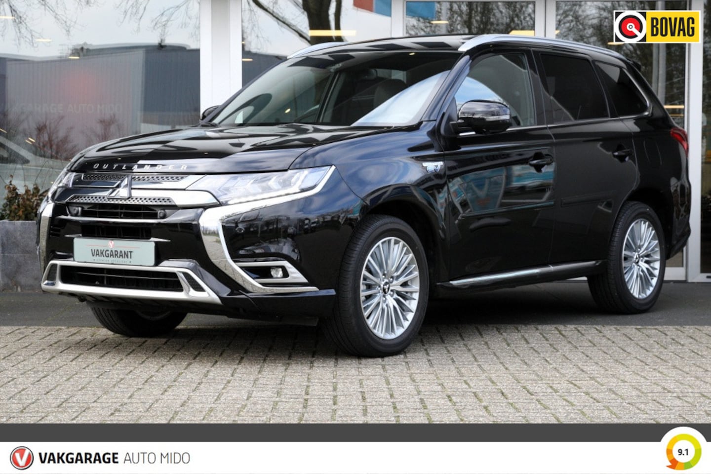 Mitsubishi Outlander - 2.4 PHEV Instyle 1e eigenaar -Trekhaak- Lage km stand - AutoWereld.nl