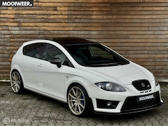 Seat Leon - 2.0 TFSI Cupra R | Pano | Leder | Stage 2+ | 377PK