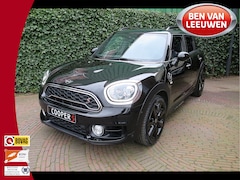 MINI Countryman - 2.0 Cooper S Chili F60 aut. met Pano.dak, Leer, HK audio, Apple CarPlay & 19"