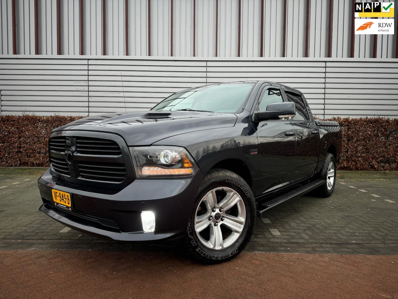 Dodge Ram 1500 - 5.7 V8 4x4 Quad Cab 6'4 5.7 V8 4x4 Quad Cab 6'4 - AutoWereld.nl