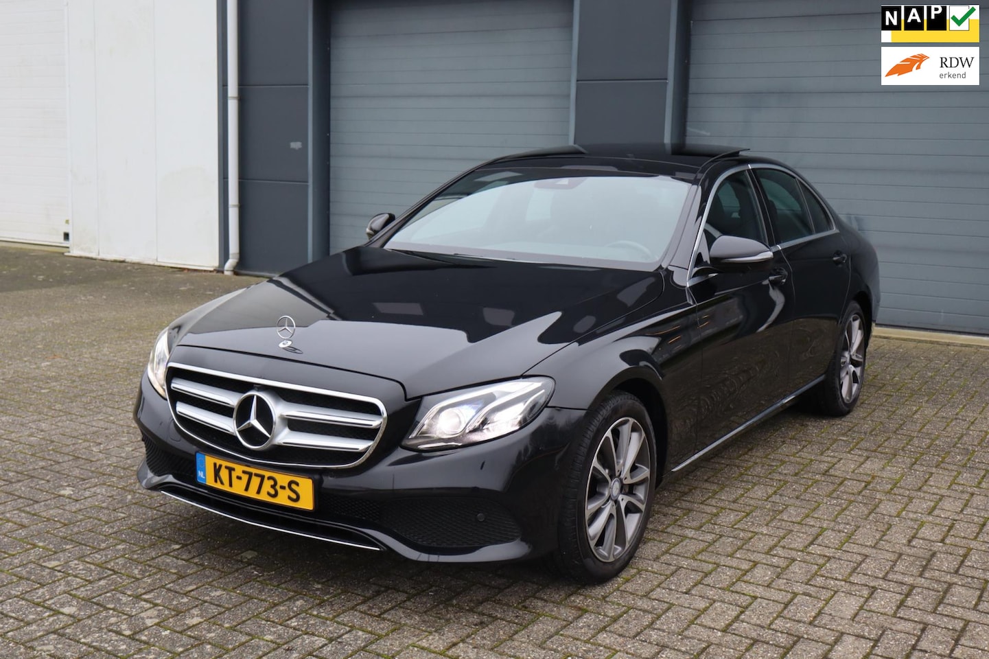 Mercedes-Benz E-klasse - 350 e Automaat Defect Widescreen 2016 Pano - AutoWereld.nl