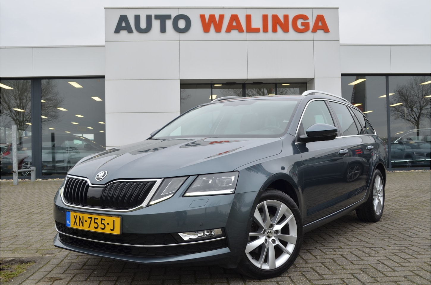 Skoda Octavia Combi - DAB Carplay Stoelverwarming Soundsysteem canton Led Keyless entry 1.0 TSI Greentech Style - AutoWereld.nl