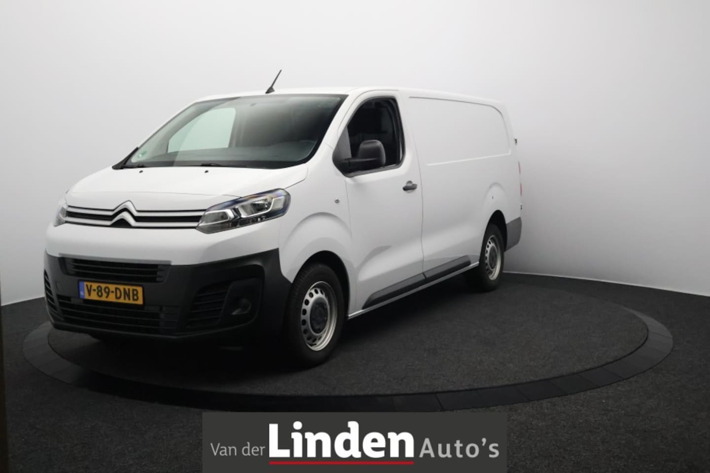 Citroën Jumpy - 1.5 BlueHDI 100 L3 | Airco | Cruise | Bijrijdersbank | Laadruimte betimmering | BTW - AutoWereld.nl