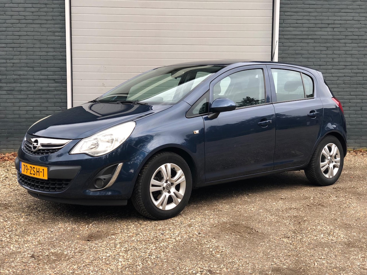 Opel Corsa - 1.2-16V Cosmo 5-DRS./AC/CRUISE - AutoWereld.nl