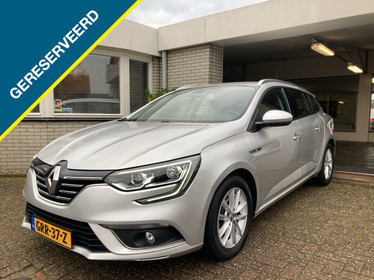 Renault Mégane Estate - 1.3 TCe 115 pk Limited / Navi - AutoWereld.nl