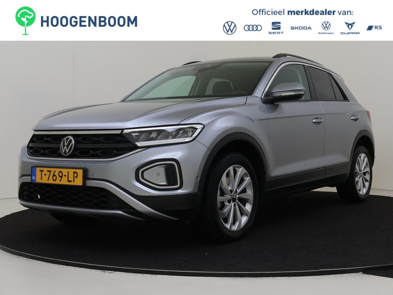 Volkswagen T-Roc - 1.0 TSI Life | Parkeerassistent | CarPlay | Adaptieve Cruise control | Airco | Parkeersens - AutoWereld.nl