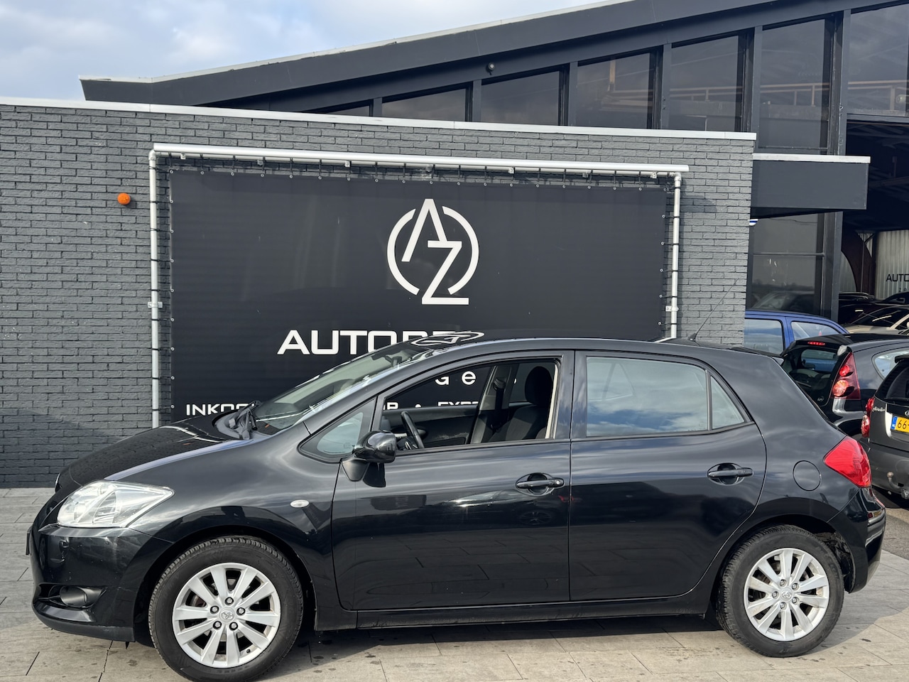 Toyota Auris - 1.6-16V Luna Business AUTOMAAT! - AutoWereld.nl