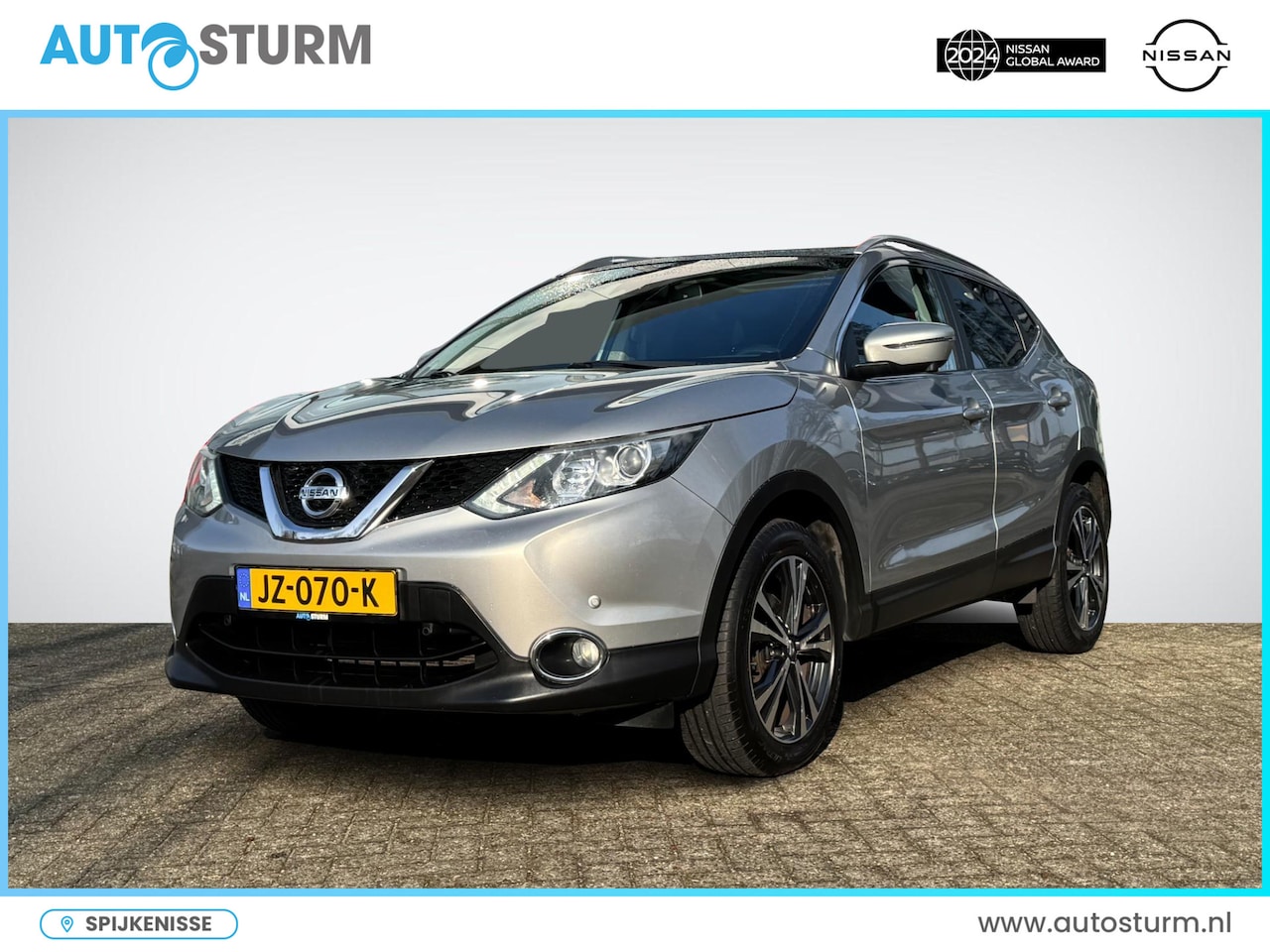 Nissan Qashqai - 1.2 N-Connecta Design Pack | Trekhaak | Panoramadak | Navigatie | 360° Camera | Keyless En - AutoWereld.nl