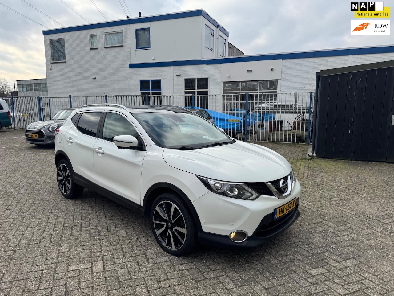 Nissan Qashqai - 1.6 dCi Tekna Automaat - AutoWereld.nl