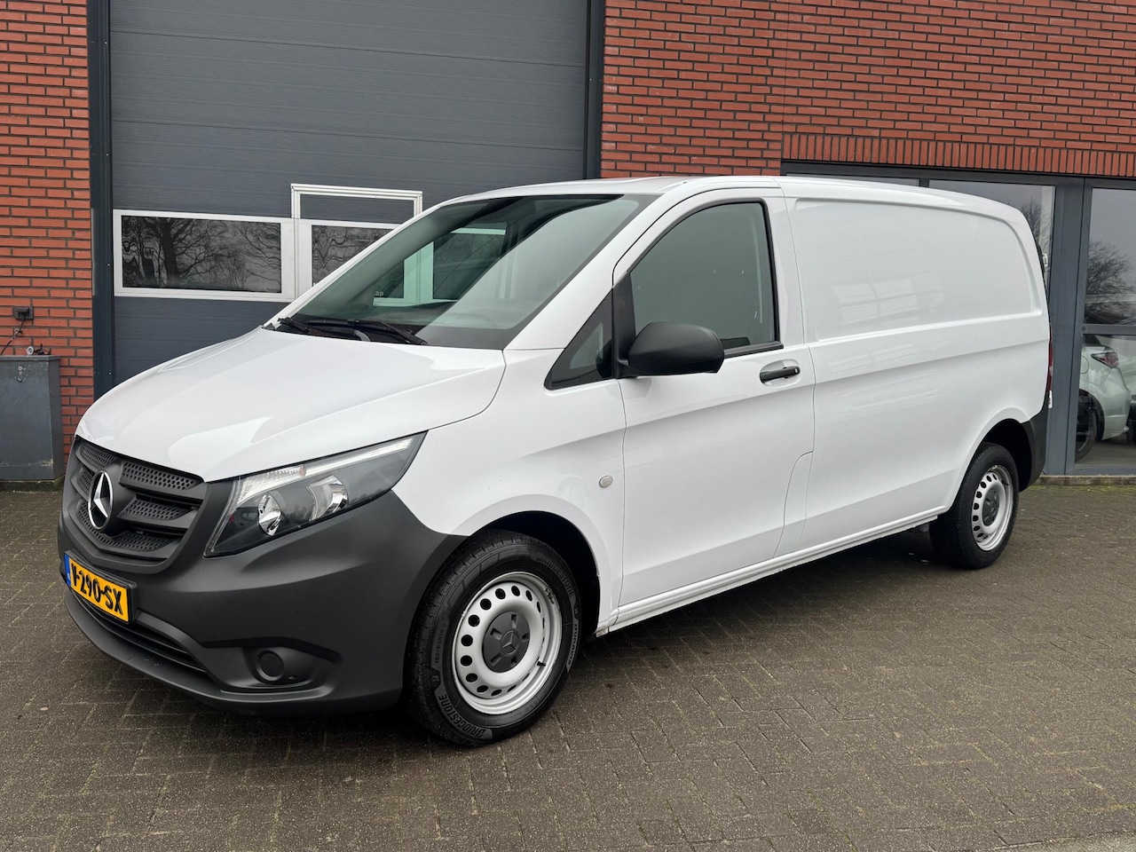 Mercedes-Benz Vito - 114 CDI 2018 Airco PDC - AutoWereld.nl