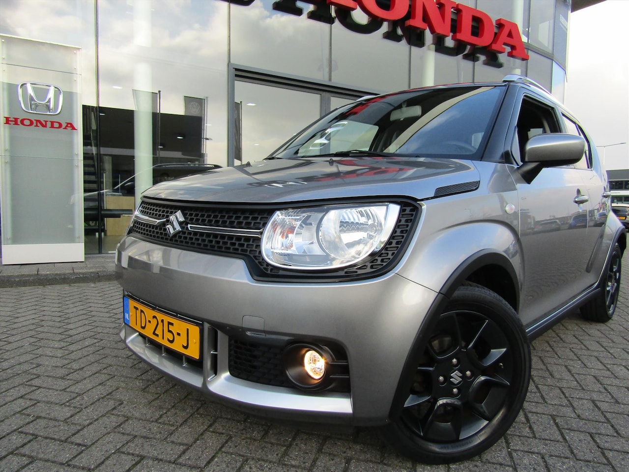 Suzuki Ignis - 1.2 Dualjet 90pk Auto Gear Shift - AutoWereld.nl