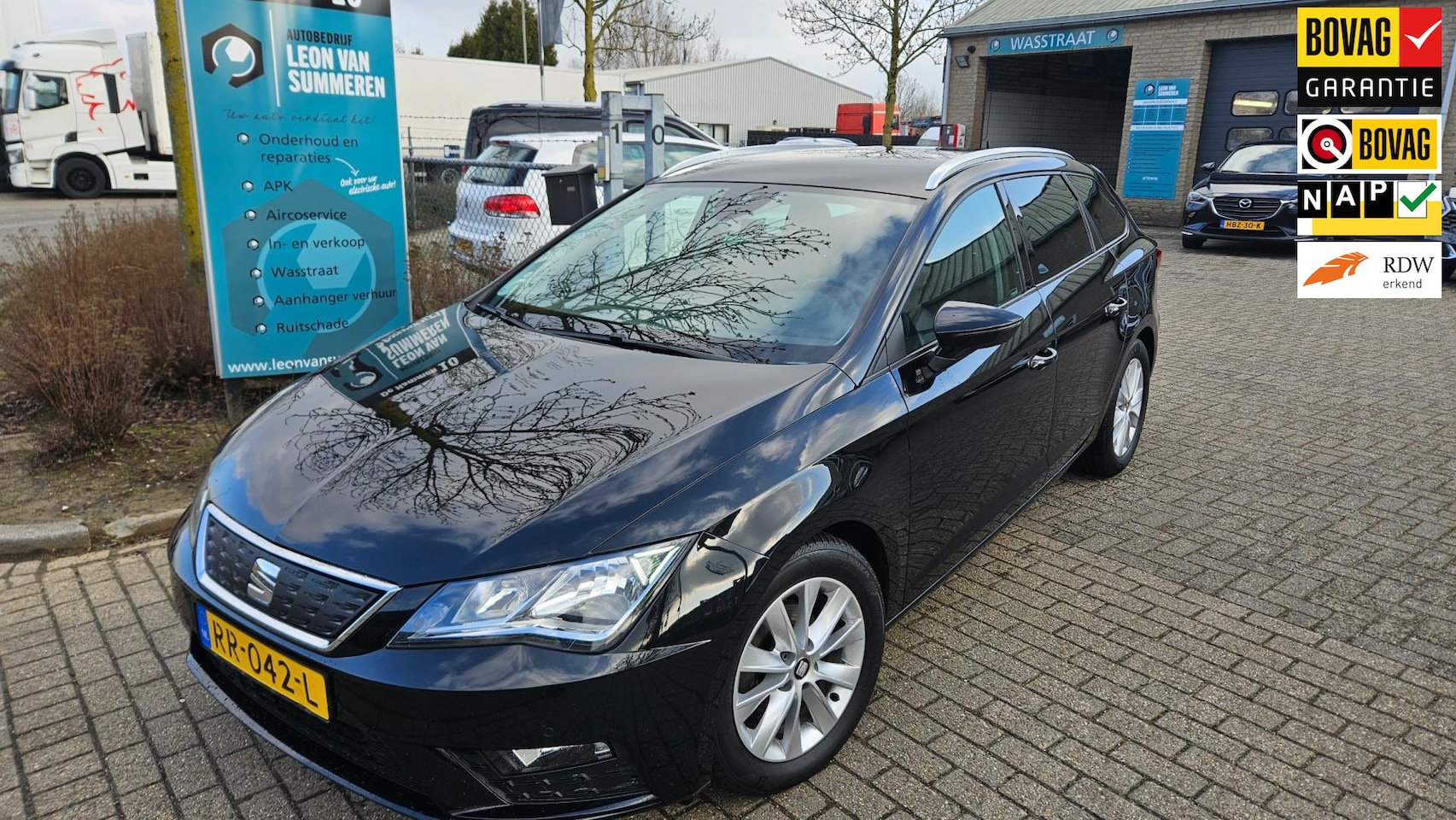 Seat Leon ST - 1.0 EcoTSI Style Business Intense l Keyless entry l Climacontrol l parkeersensoren l Carpl - AutoWereld.nl