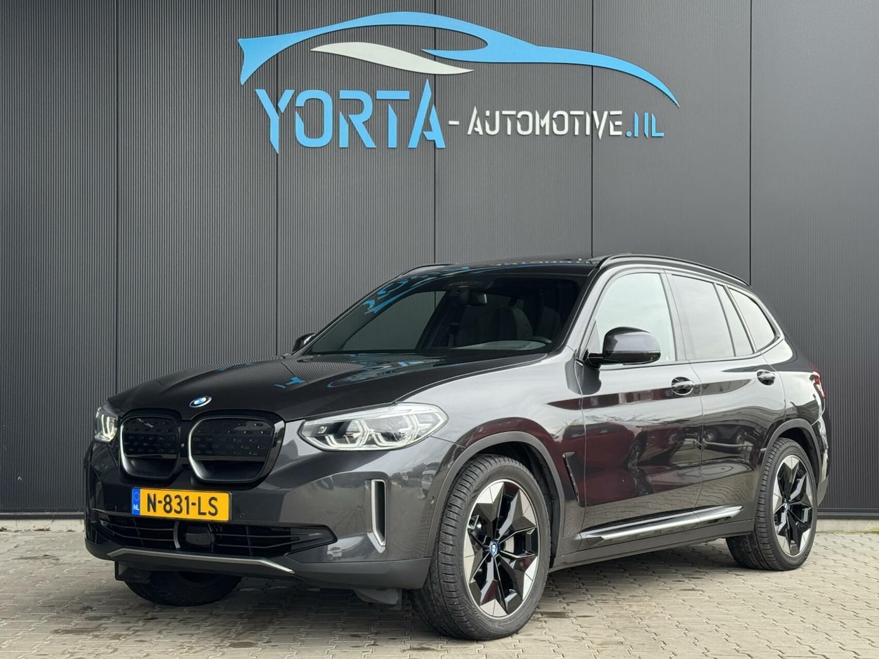 BMW iX3 - High Executive 80 kWh NL AUTO VOL OPTIES*DEALERONDERHOUDEN - AutoWereld.nl