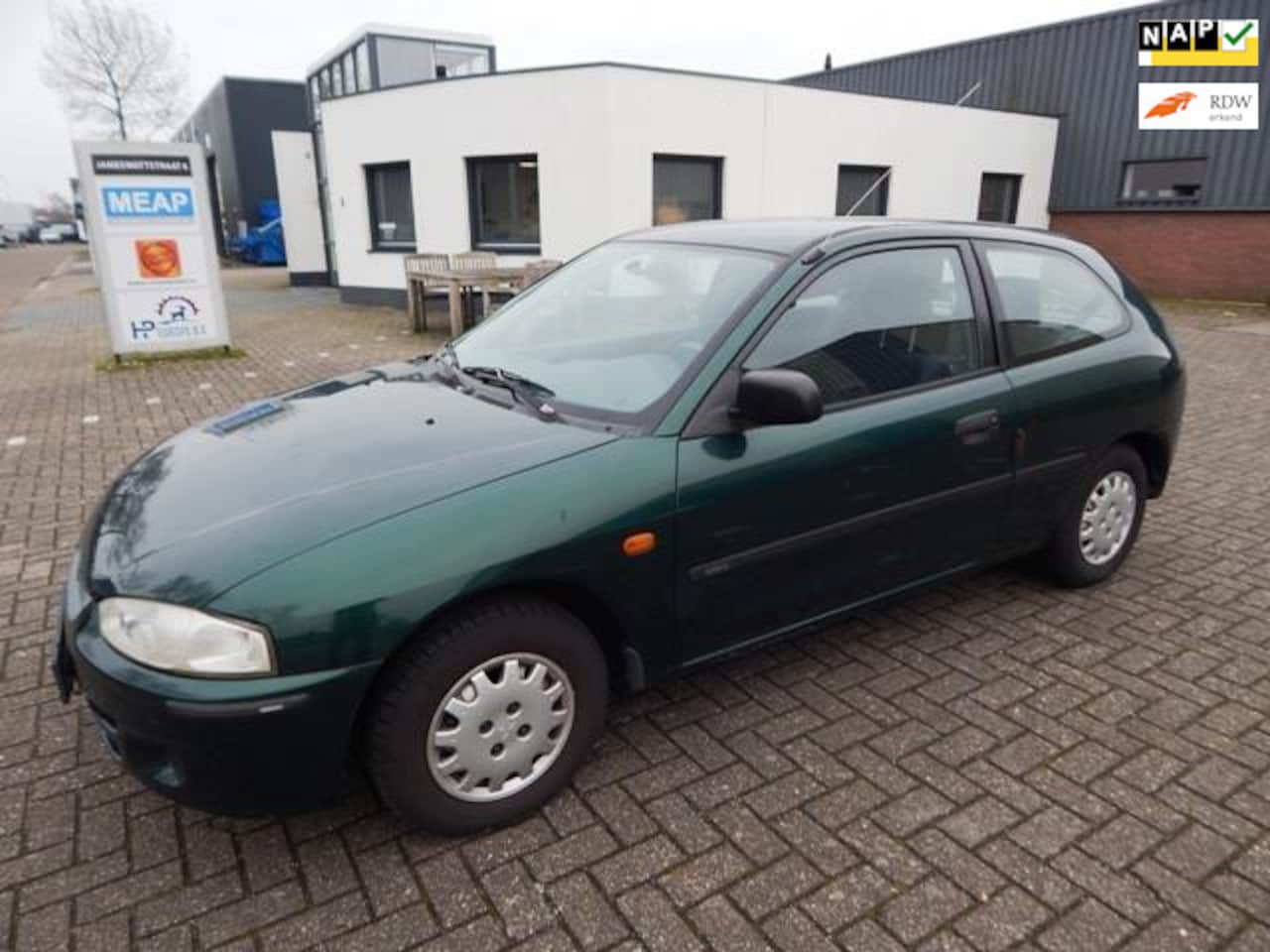 Mitsubishi Colt - 1.3 GLXi 1.3 GLXi - AutoWereld.nl