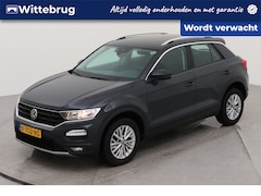 Volkswagen T-Roc - 1.0 TSI Style Business / Airco/ Navigatie/ Elec. Klep/ Camera/ Parkeersensor/ 16 lmv