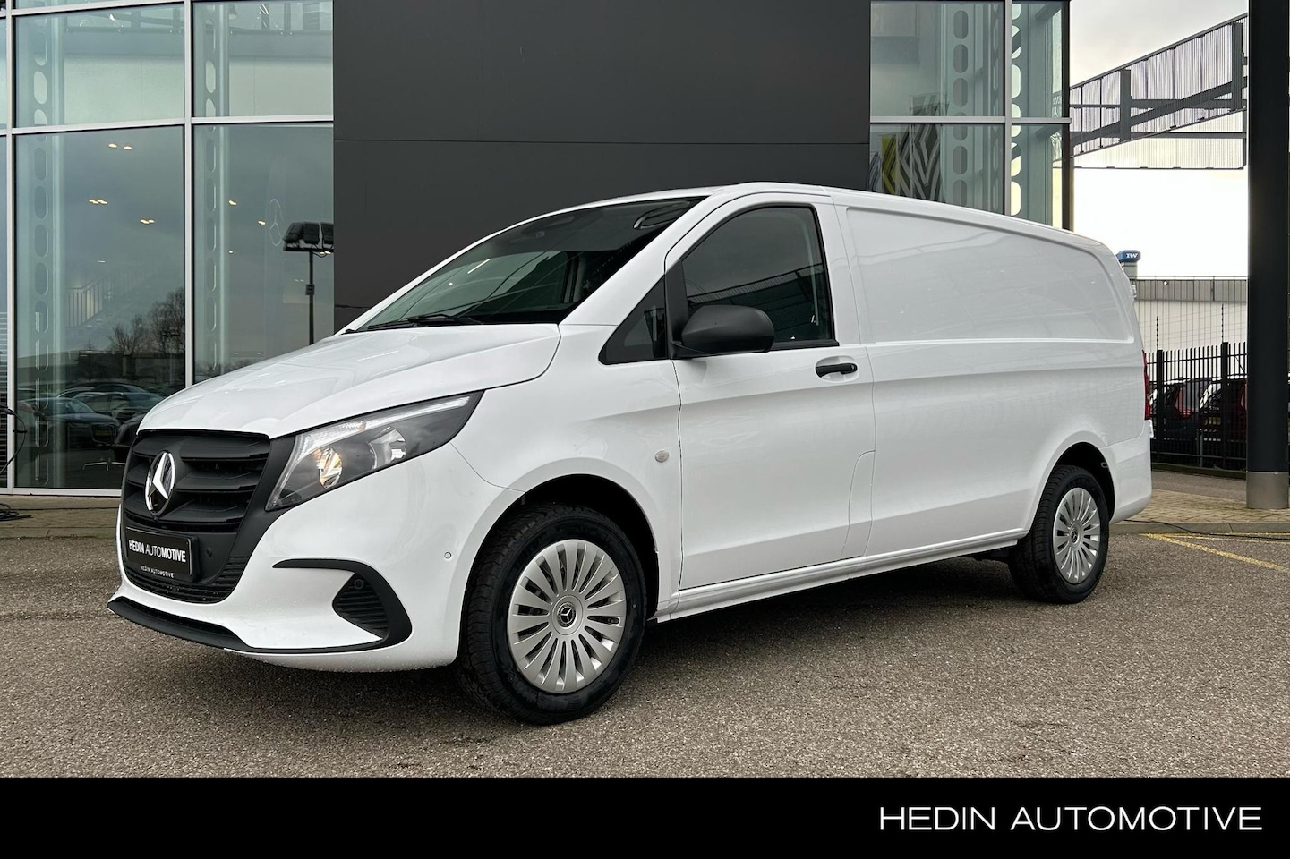 Mercedes-Benz Vito - 116 L2 Automaat Pro | Trekhaak | Parkeerpakket met achteruitrijcamera | Smartphone Integra - AutoWereld.nl