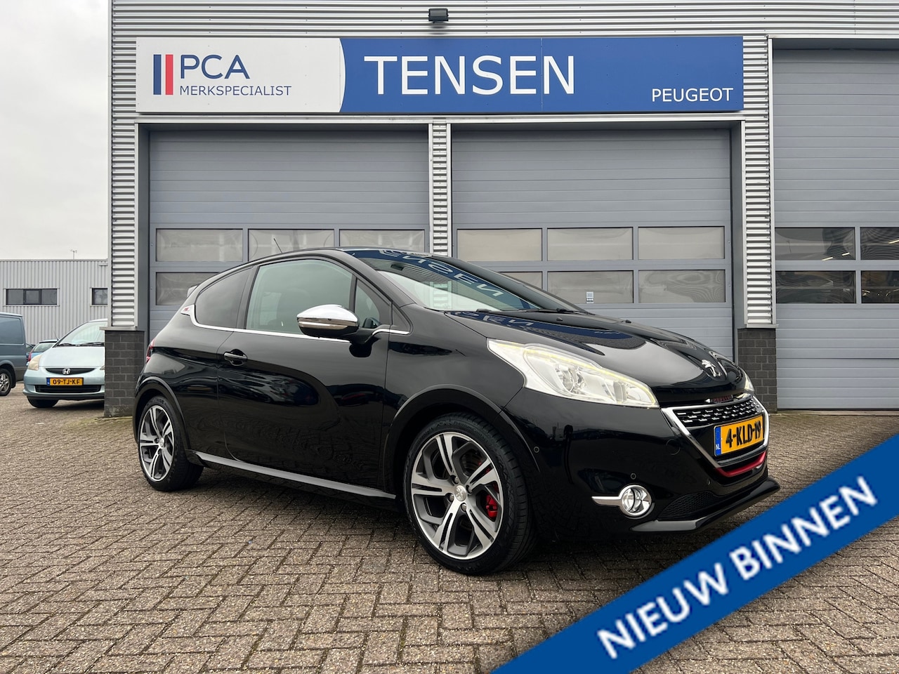 Peugeot 208 - 1.6 200PK THP GTi | Panoramadak | JBL | Navigatie | Climate control | NL auto | - AutoWereld.nl