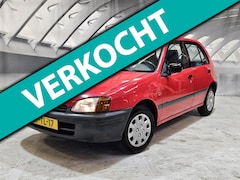 Toyota Starlet - 1.3-16V XLi met stuurbekrachtiging 5 deurs