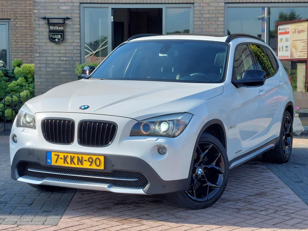 BMW X1 - xDrive20d Executive | Bomvol opties | Trekhaak | NAP - AutoWereld.nl