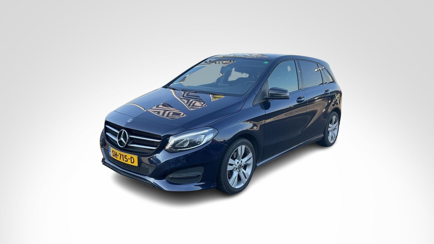 Mercedes-Benz B-klasse - B 180 Automaat Urban Line | Ambition Pakket | Nightpakket | LED | Parkpilot | Navigatie | - AutoWereld.nl