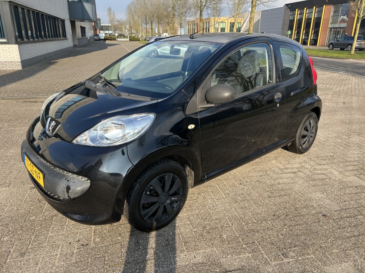 Peugeot 107 - 1.0-12V XR 1.0-12V XR - AutoWereld.nl