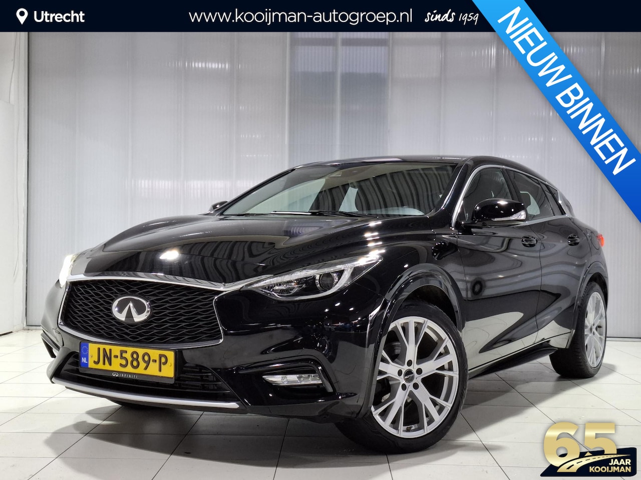 Infiniti Q30 - 1.6t Premium | Trekhaak | All Season banden | Navigatie | Nette auto | - AutoWereld.nl