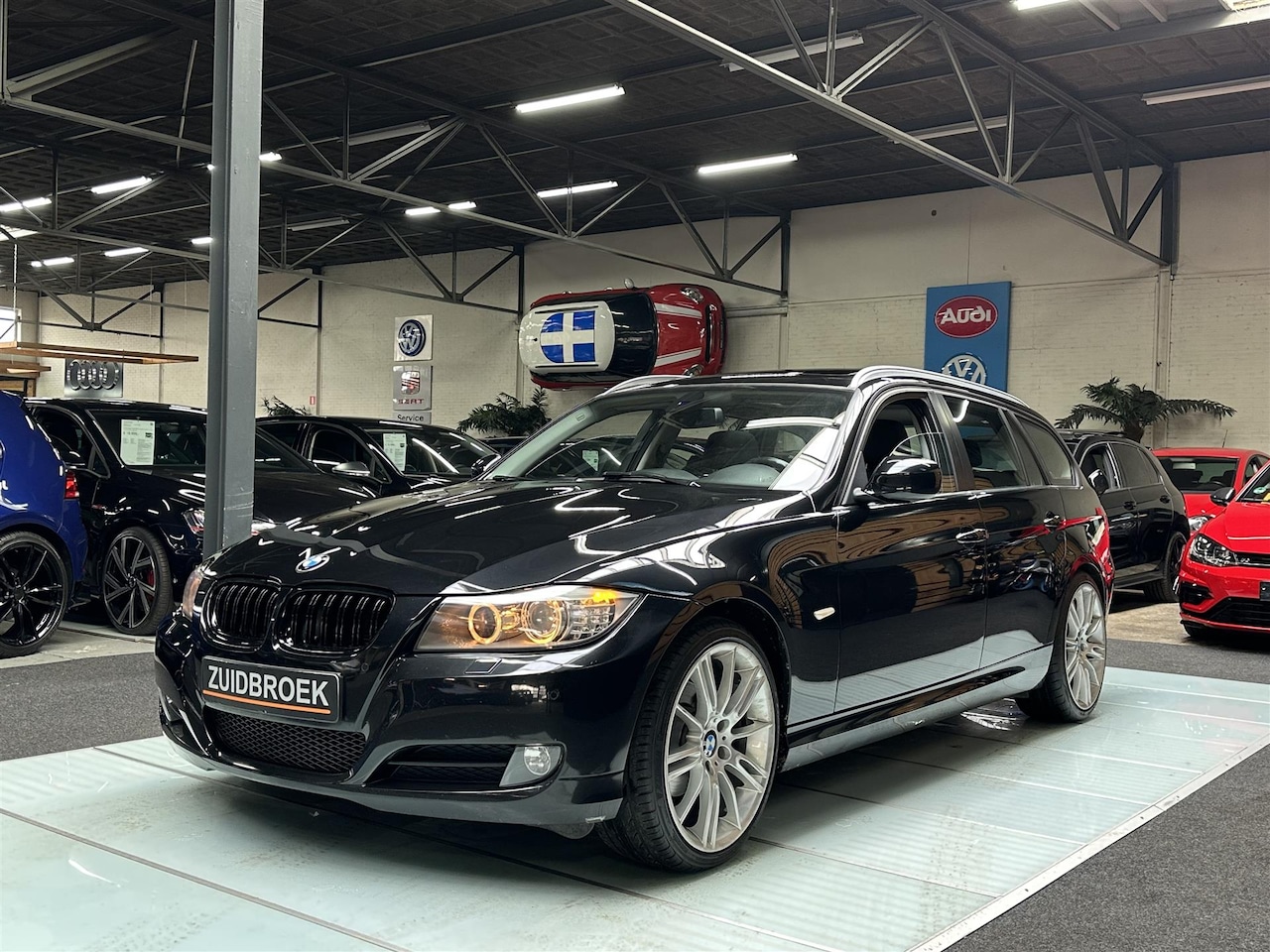 BMW 3-serie Touring - 318i LCI | PANODAK | Xenon | NAVI | Keyless | Cruise Control | NW ketting | - AutoWereld.nl