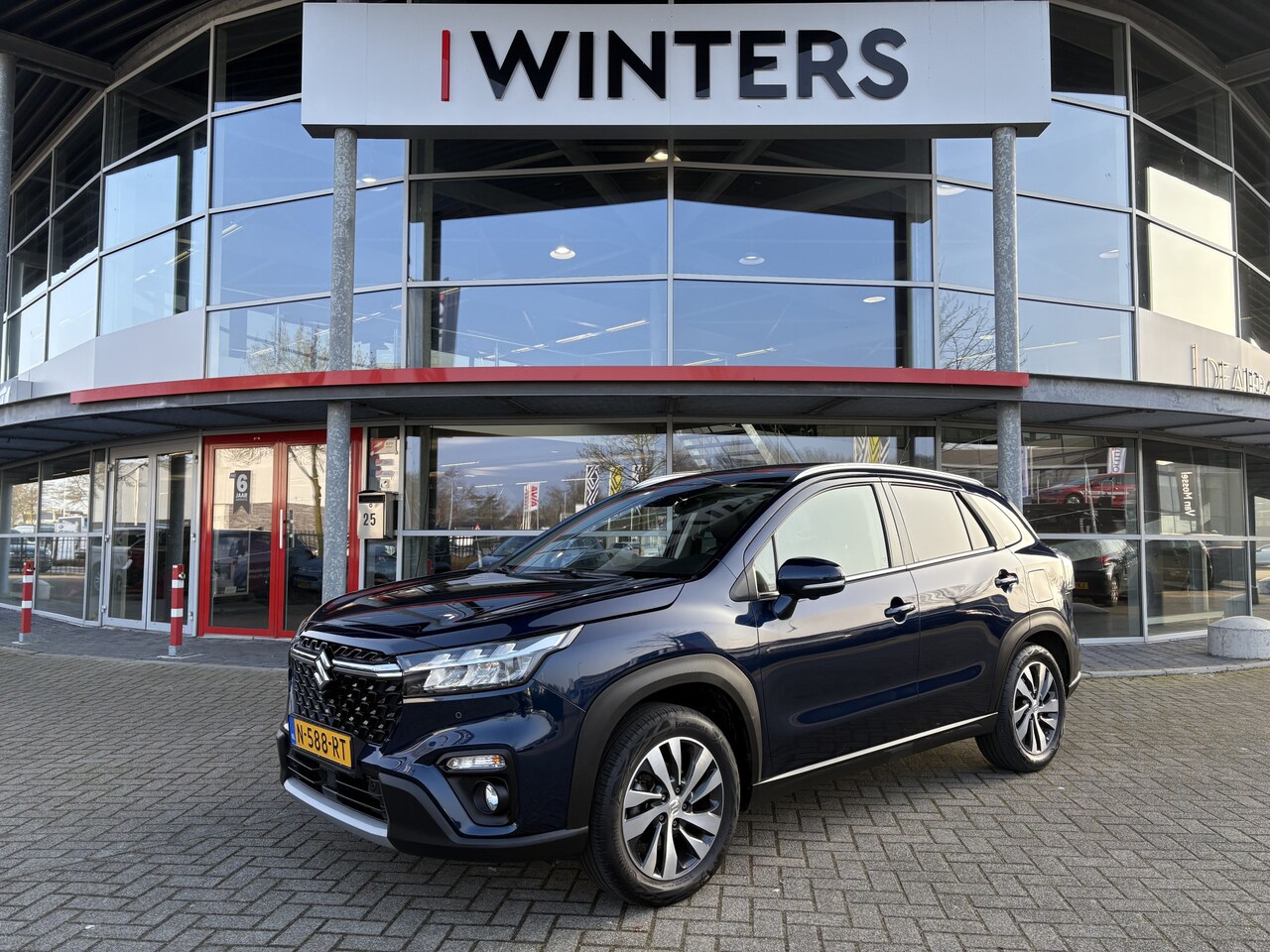 Suzuki S-Cross - 1.4 Boosterjet StyleSmart Hybrid 17" LMV Navi+BT 360°Cam Adap. Cr. Control - AutoWereld.nl