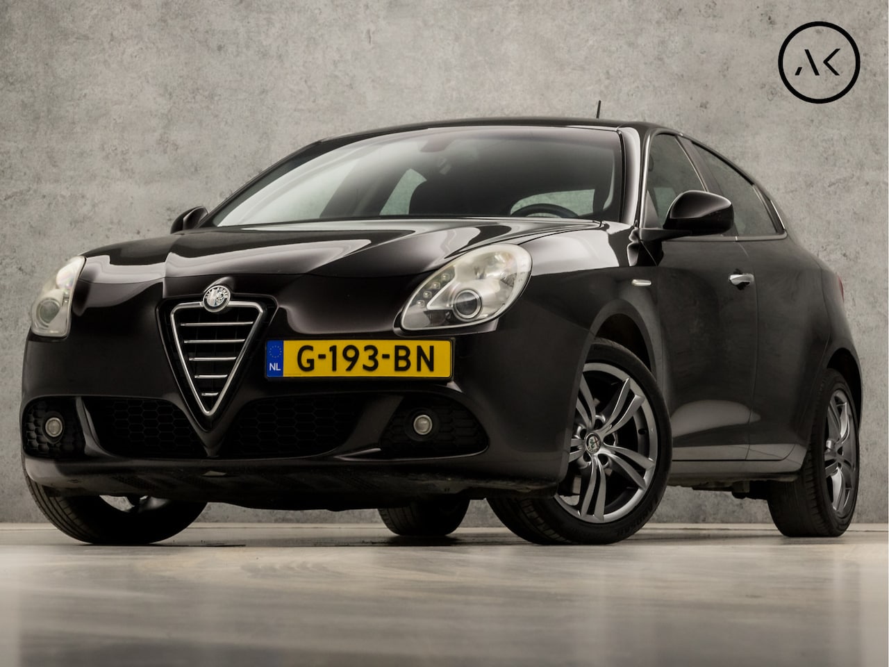 Alfa Romeo Giulietta - 1.4 T Distinctive 170Pk Automaat (NAVIGATIE, CLIMATE, STOELVERWARMING, LEDEREN SPORTSTOELE - AutoWereld.nl