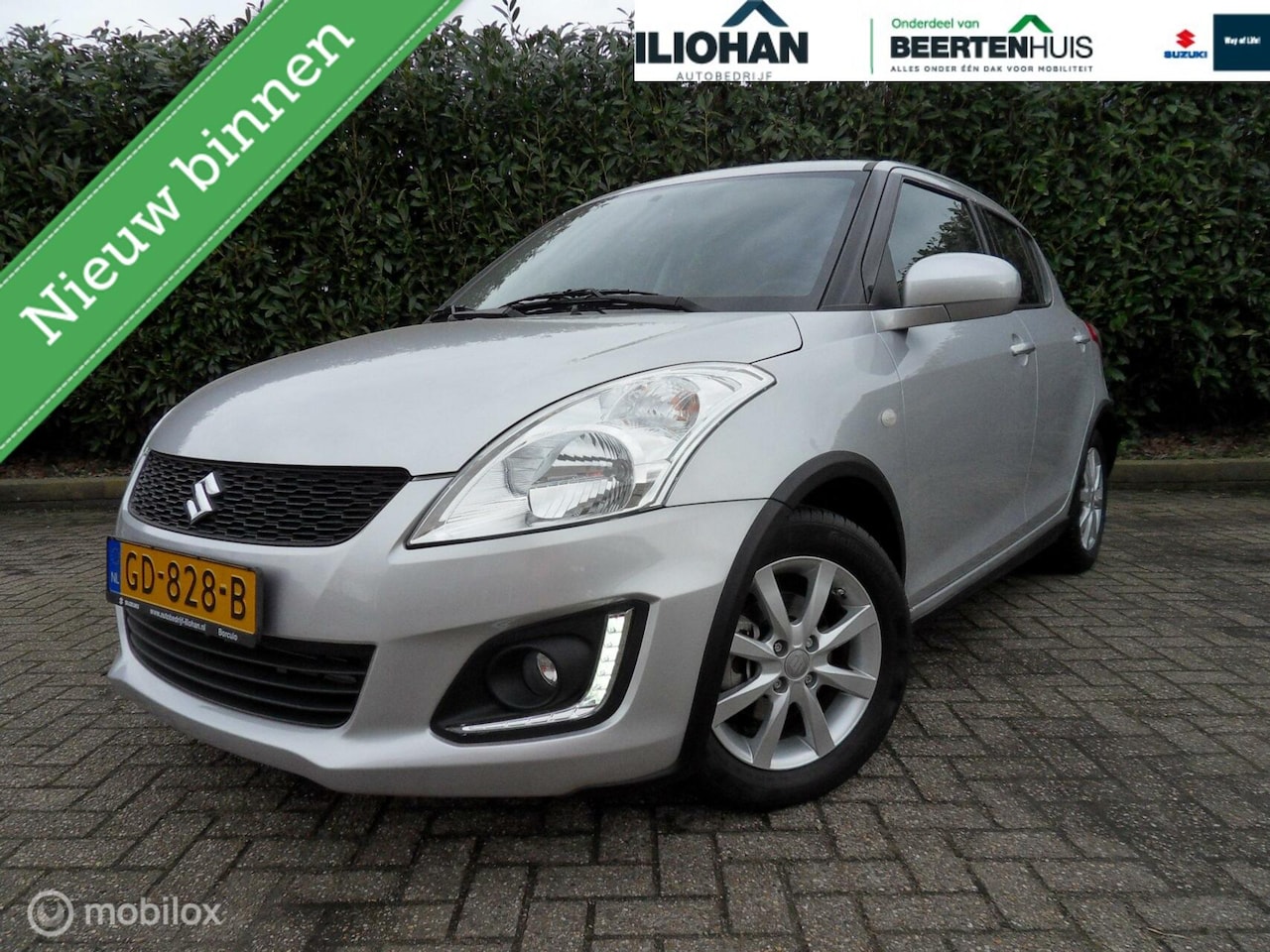 Suzuki Swift - 1.2 Dynamic EASSS 1.2 5drs Dynamic EASSS, 1e eigenaar, slechts 7200 kilometer !!! - AutoWereld.nl