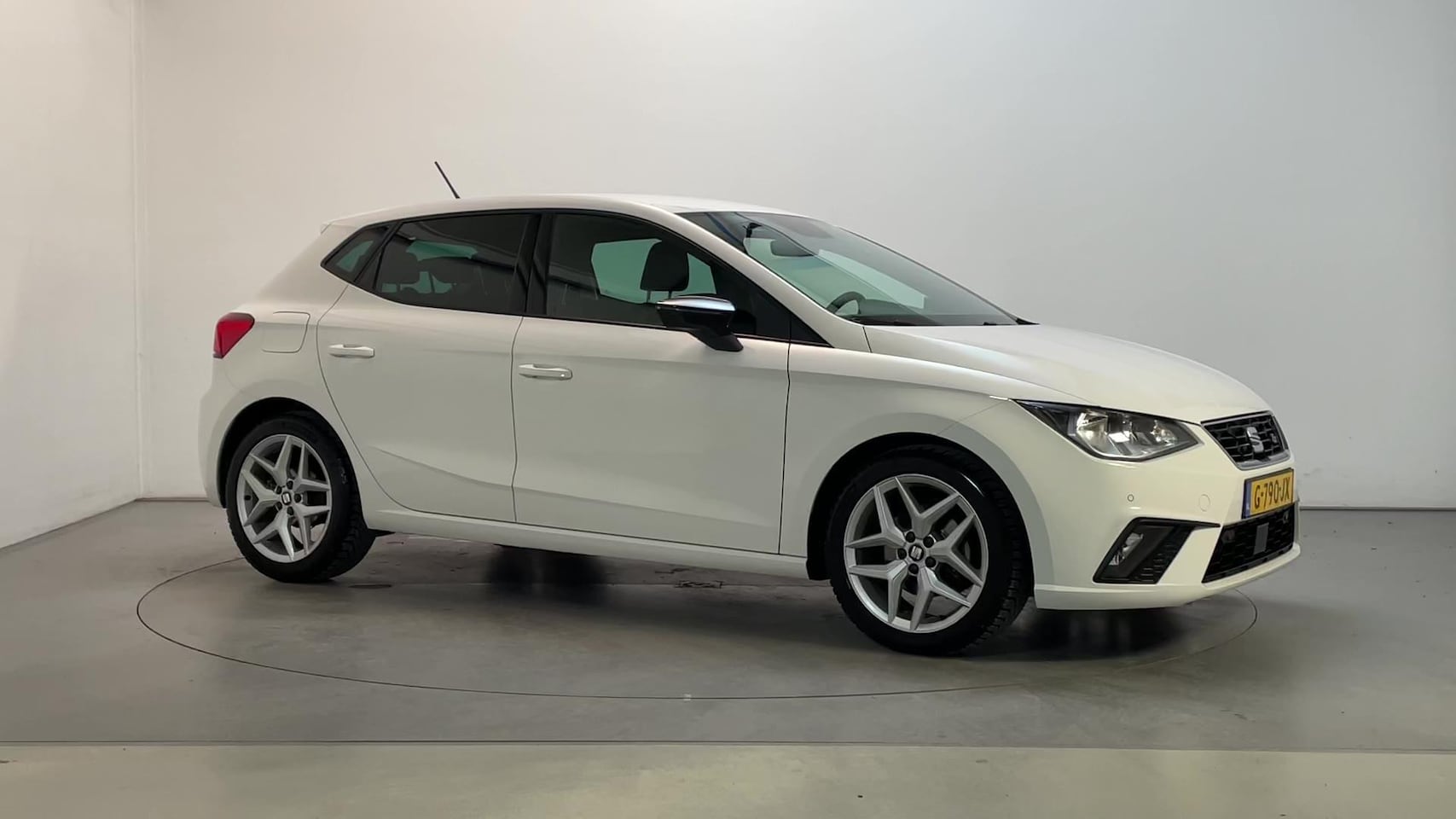 Seat Ibiza - 1.0 TSI 116pk FR Business Intense Camera Navigatie DAB+ Adaptive Cruise - AutoWereld.nl