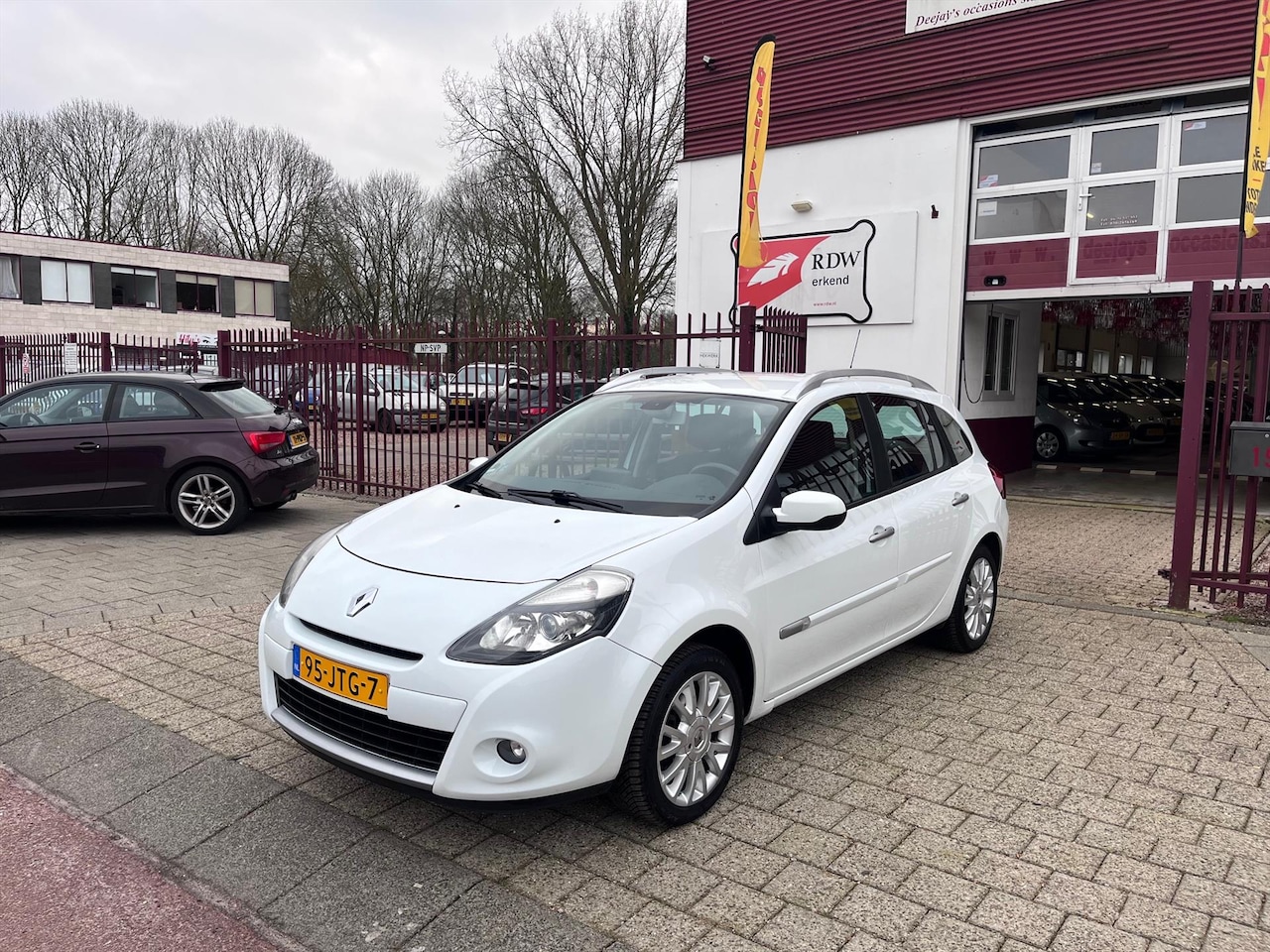 Renault Clio Estate - 1.2 TCE 100 Business - AutoWereld.nl