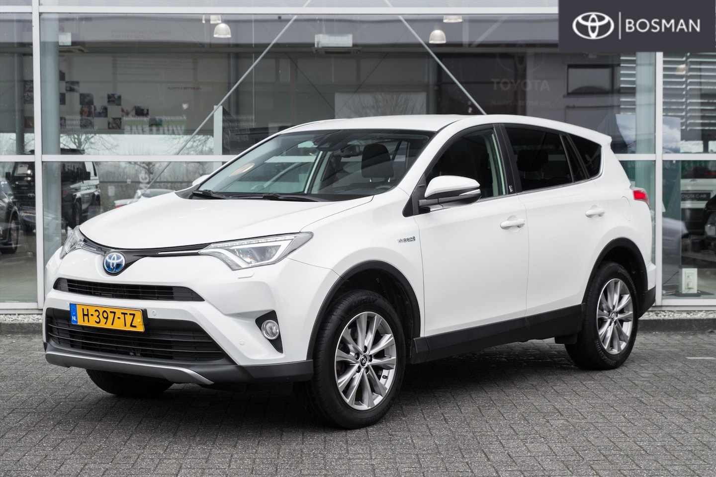 Toyota RAV4 - 2.5 VVT-i Hybrid 197pk AWD Aut Style - AutoWereld.nl