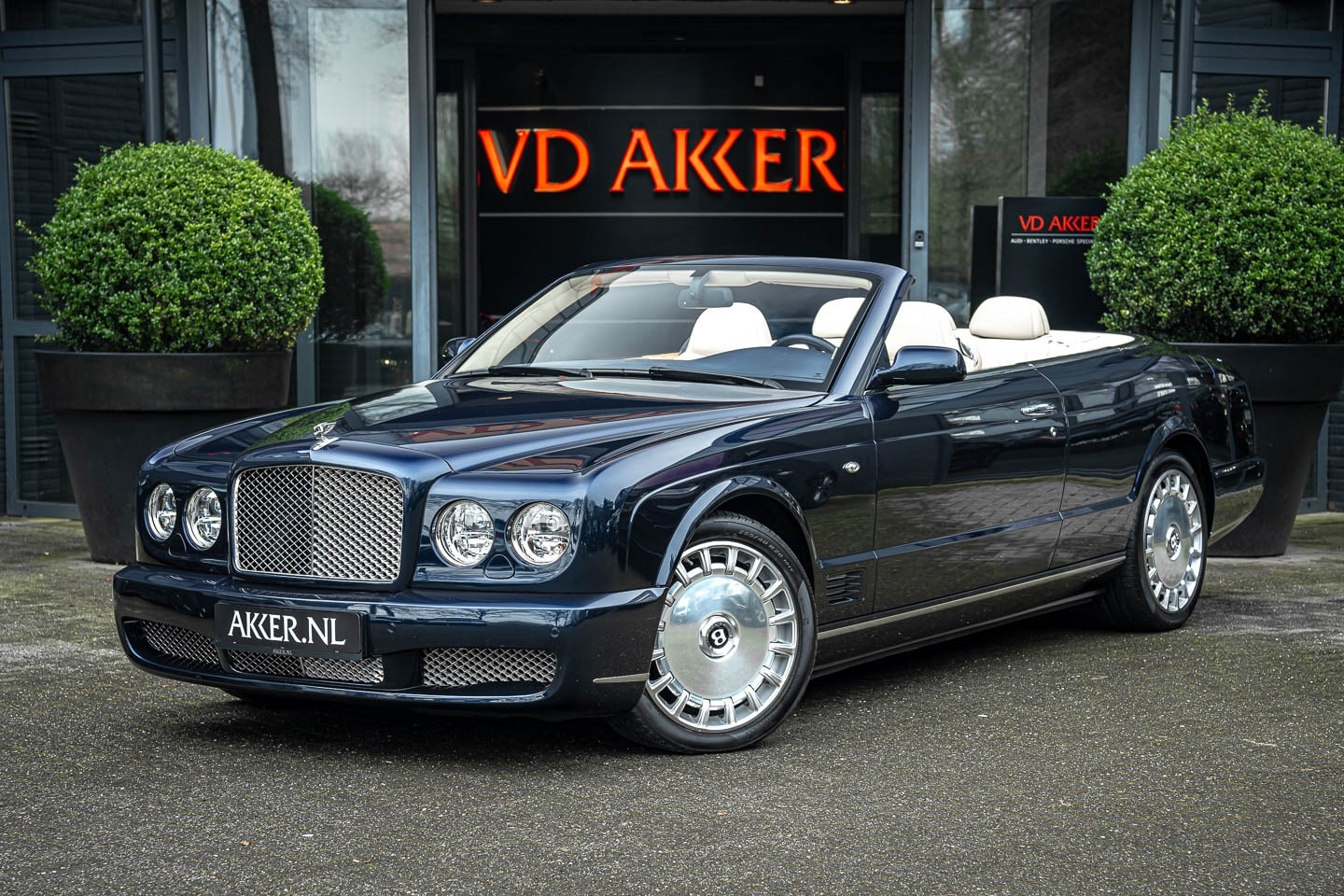 Bentley Azure - 6.7-V8 (19DKM) CAMERA+LEMANS WING VENTS+20INCH - AutoWereld.nl