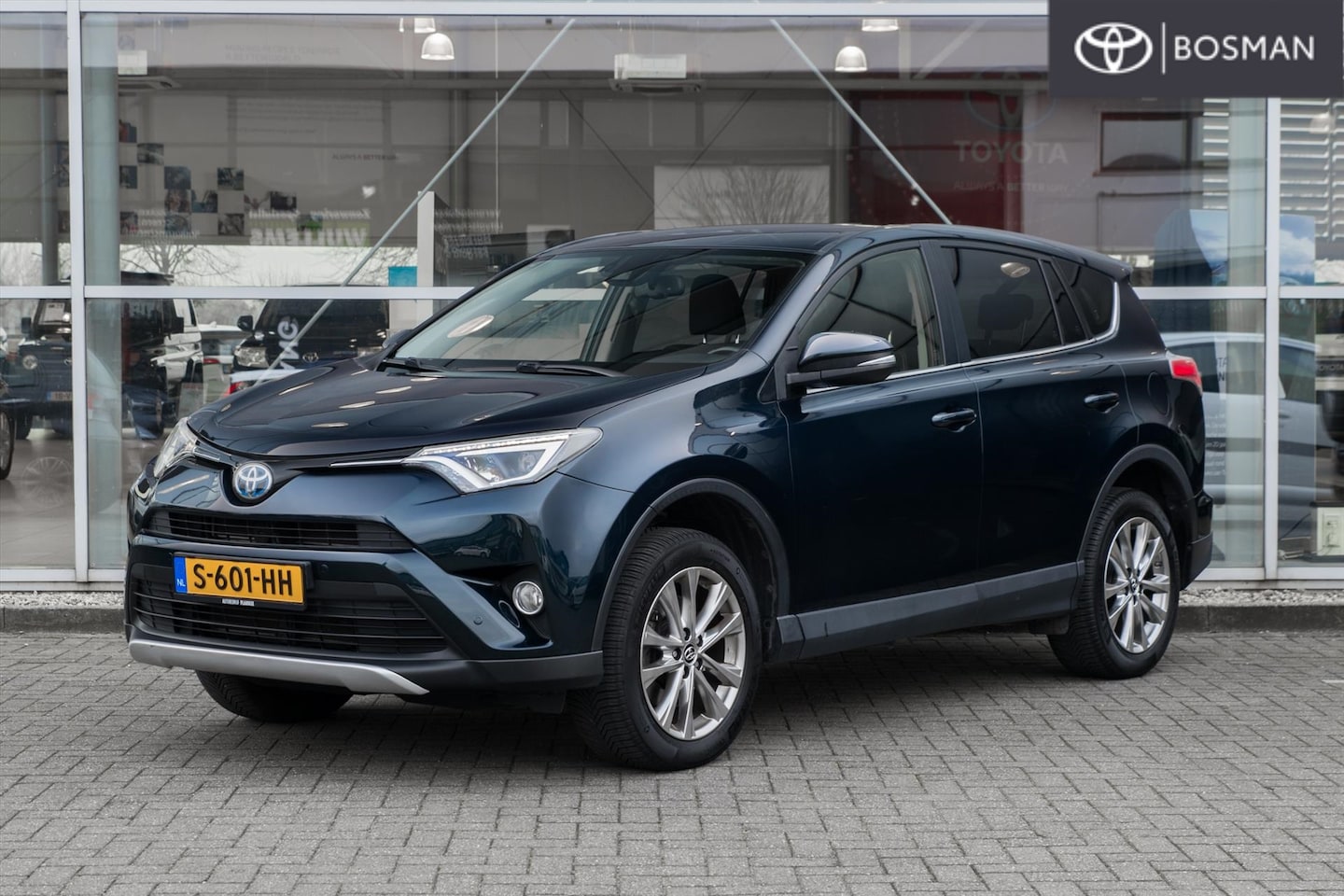 Toyota RAV4 - 2.5 VVT-i Hybrid 197pk AWD Aut Style - AutoWereld.nl