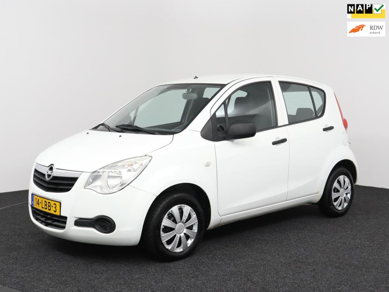 Opel Agila - 1.0 SELECTION BJ010 5DRS STBEKR - AutoWereld.nl