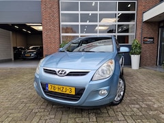 Hyundai i20 - 1.2i DynamicVersion|Airco|5drs|1ste eigenaar|Nap