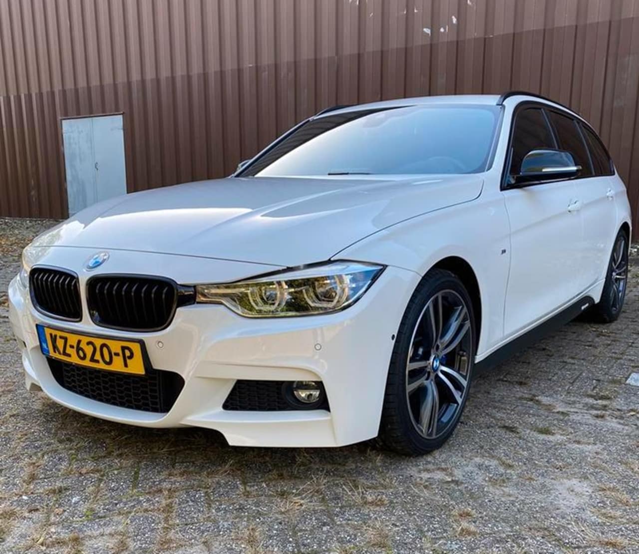 BMW 3-serie Touring - 320i Centennial High Executive M-Performance Touring (F31) - AutoWereld.nl