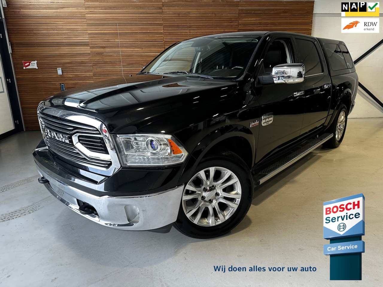 Dodge Ram 1500 - 5.7 V8 4x4 Crew Cab Longhorn | Full option | Luchtvering | Camera | Closed Cab | Top staat - AutoWereld.nl