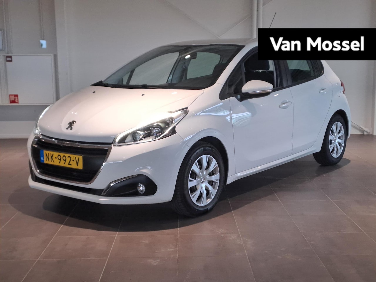 Peugeot 208 - Blue Lion - TREKHAAK - 1e PART.EIGENAAR - ZUINIG! - AutoWereld.nl