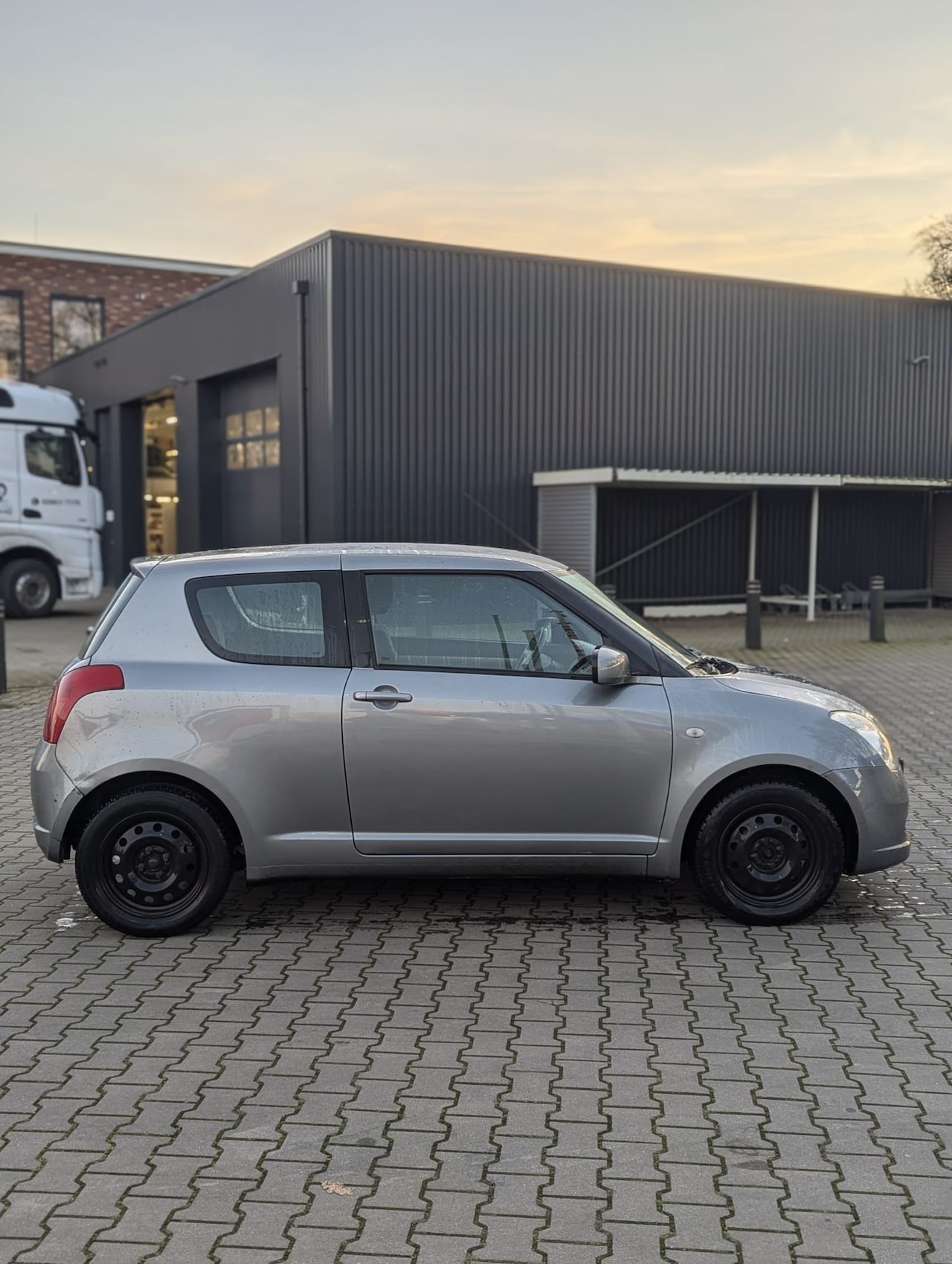 Suzuki Swift - 1.3 GLS - AutoWereld.nl