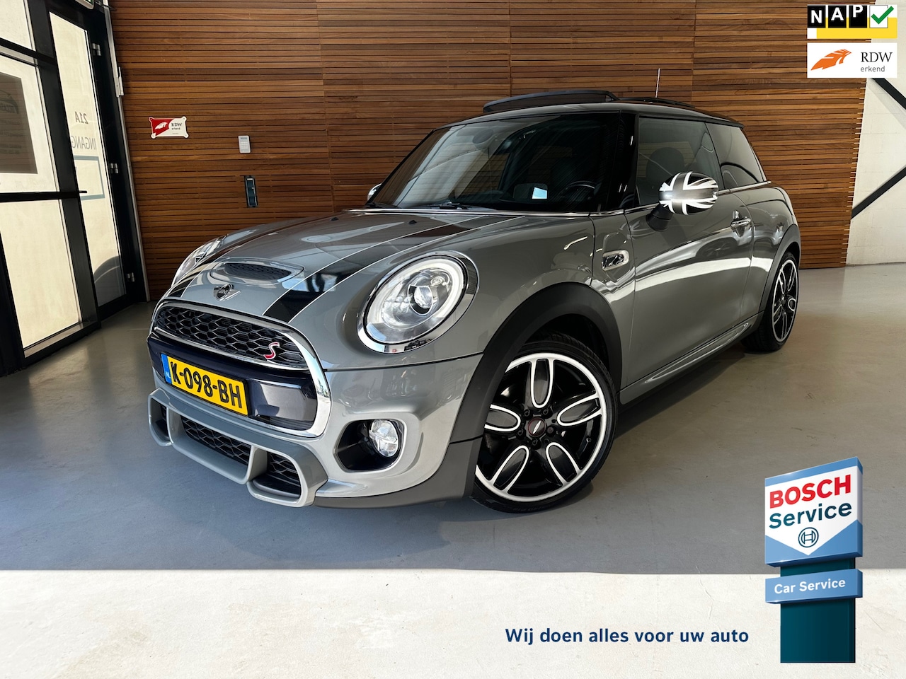 MINI John Cooper Works - Mini 2.0 S Chili JCW Serious Business | PANO | H&K | Head-Up | Ambient | PDC | Cruise | Fu - AutoWereld.nl