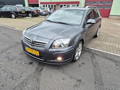 Toyota Avensis Wagon - 2.2 D-4D D-CAT Clean Power Executive Leer Navi