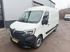 Renault Master - T35 2.3 dCi 150PK L2H2 3500KG Trekhaak / Navi / Cruise